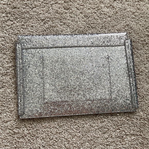 Sparkle bow clutch - Picture 4 of 4